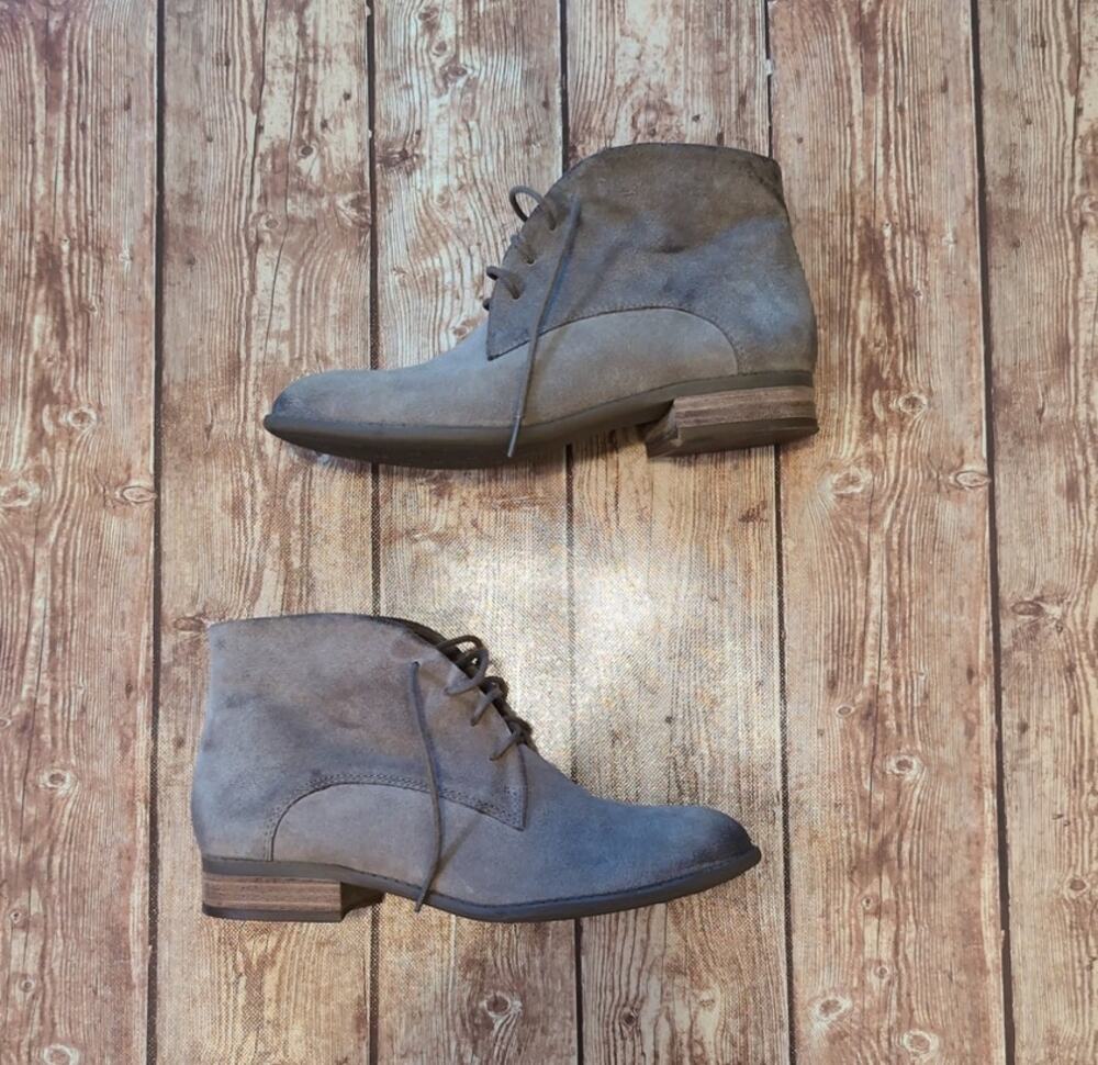 Franco Sarto Eddy Suede Ankle Booties  Chukkas - Dark Tan/Light Brown- Size 7.5